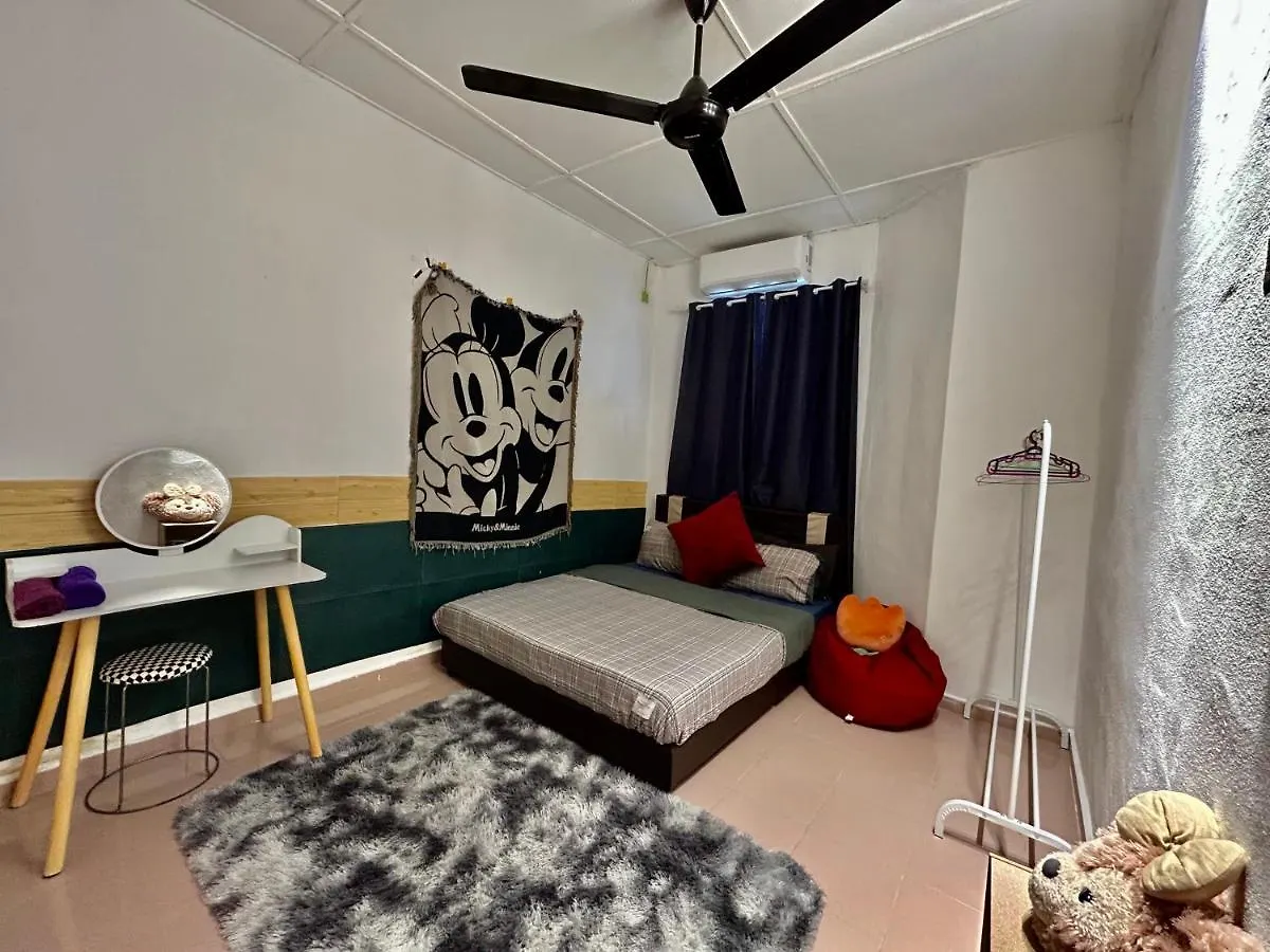 Cozy255#4Pax#Wifi#Nearaeonalma#5Kmtoiconcity Bukit Mertajam 0*,  Malezja